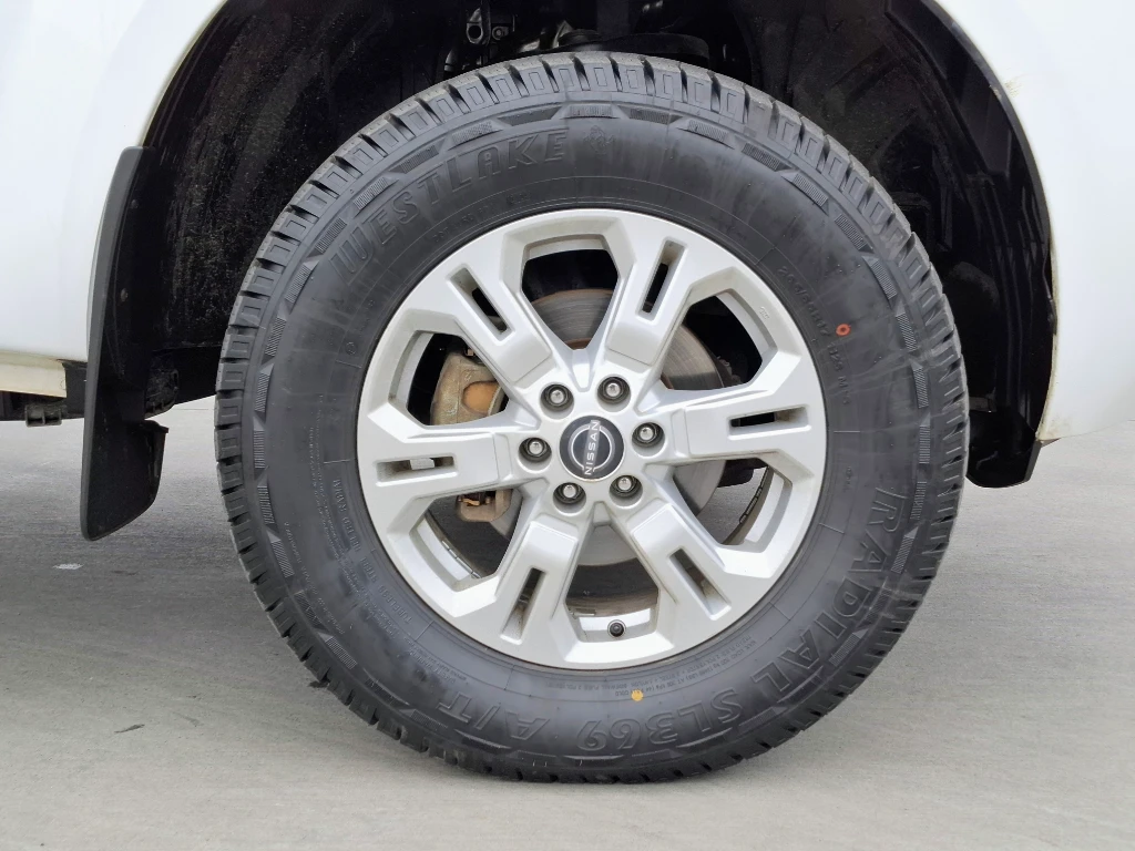 Nissan Navara Navara Dc 4x4 2.3tdi Xe año 2023