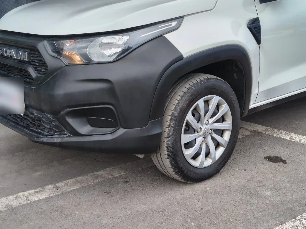 Ram 700 Slt Cd 1.4l año 2023