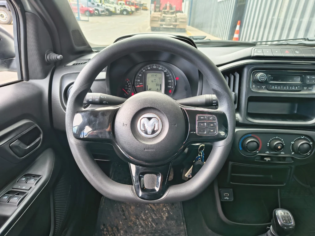 Ram 700 Slt Cd 1.4l año 2023