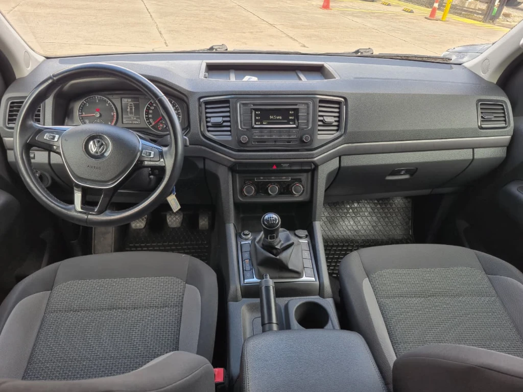 Volkswagen Amarok Dcab Tdi 4x4 Trendline 2.0 año 2023