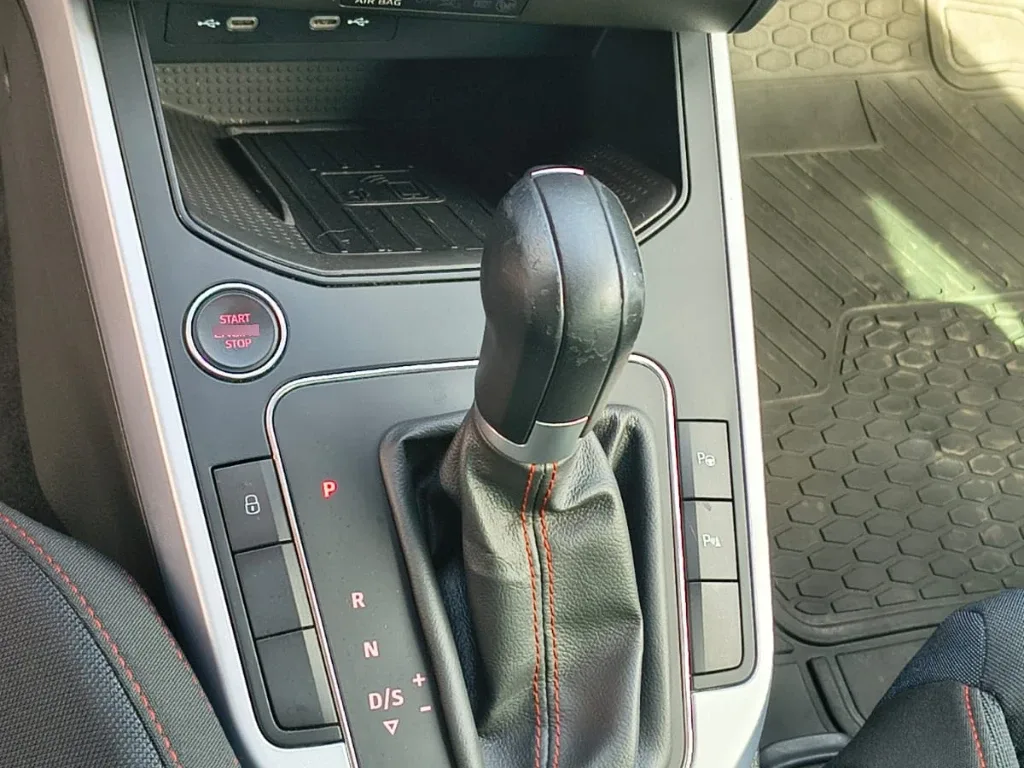 Seat Arona Fr 1.6 At año 2023