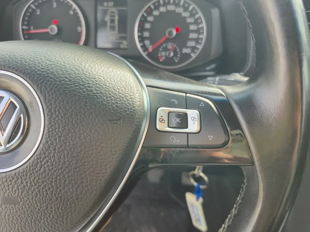 Volkswagen Amarok Dcab Tdi 4x4 Trendline 2.0 año 2023