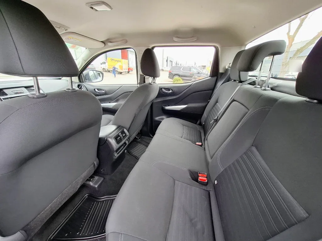 Nissan Navara Navara Dc 4x4 2.3tdi Xe año 2023