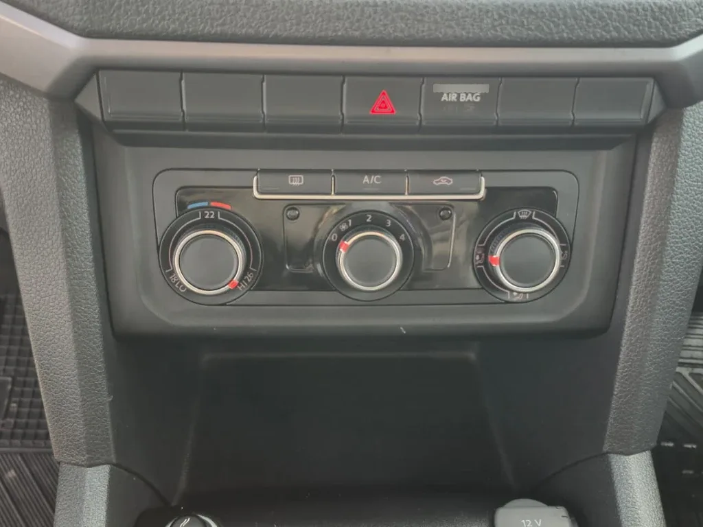 Volkswagen Amarok Dcab Tdi 4x4 Trendline 2.0 año 2023