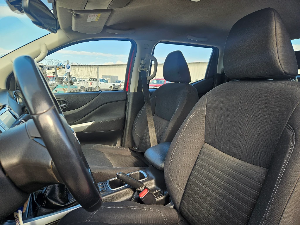 Nissan Navara Dc 4x2 2.3tdi Xe año 2023