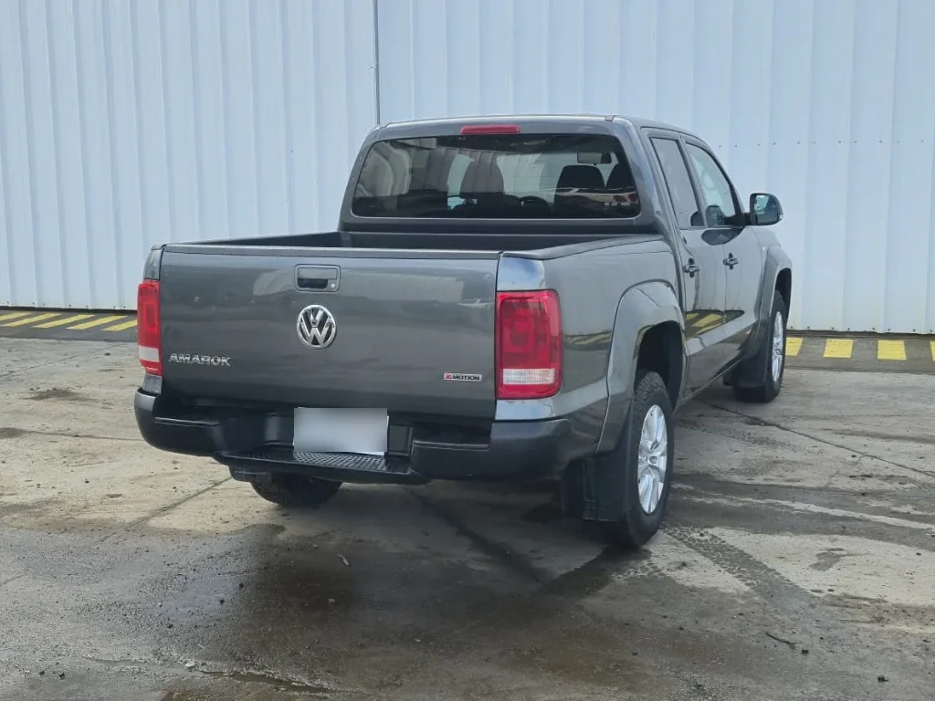 Volkswagen Amarok Confortline At 4x4 Tdi 2.0 año 2023
