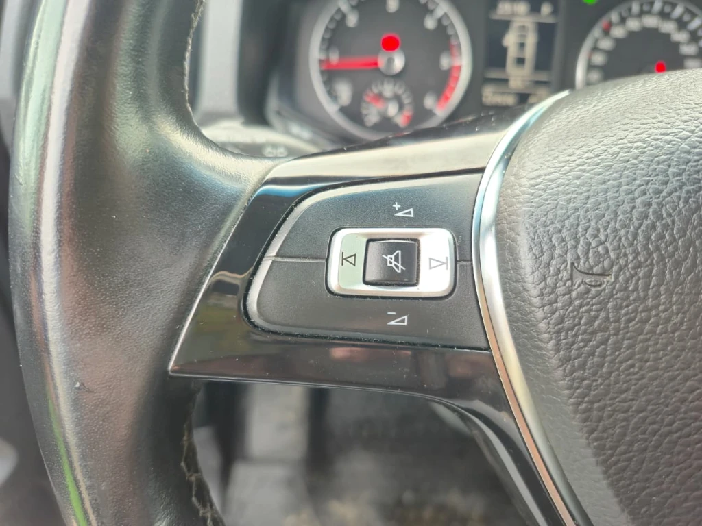 Volkswagen Amarok Confortline At 4x4 Tdi 2.0 año 2023