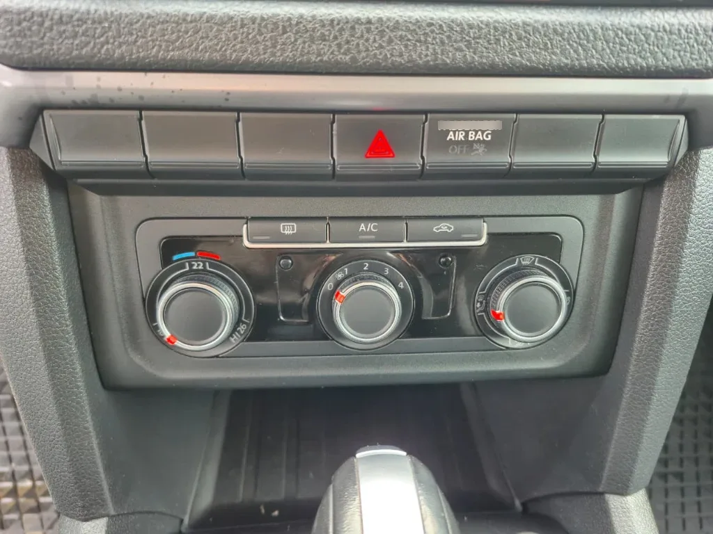 Volkswagen Amarok Confortline At 4x4 Tdi 2.0 año 2023