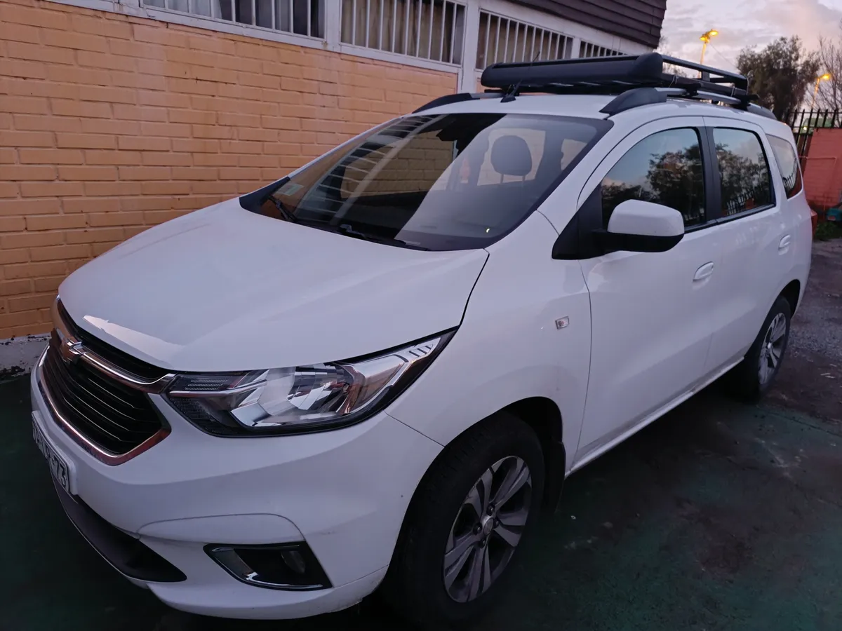 CHEVROLET SPIN 1.8 Premier Mt año 2024