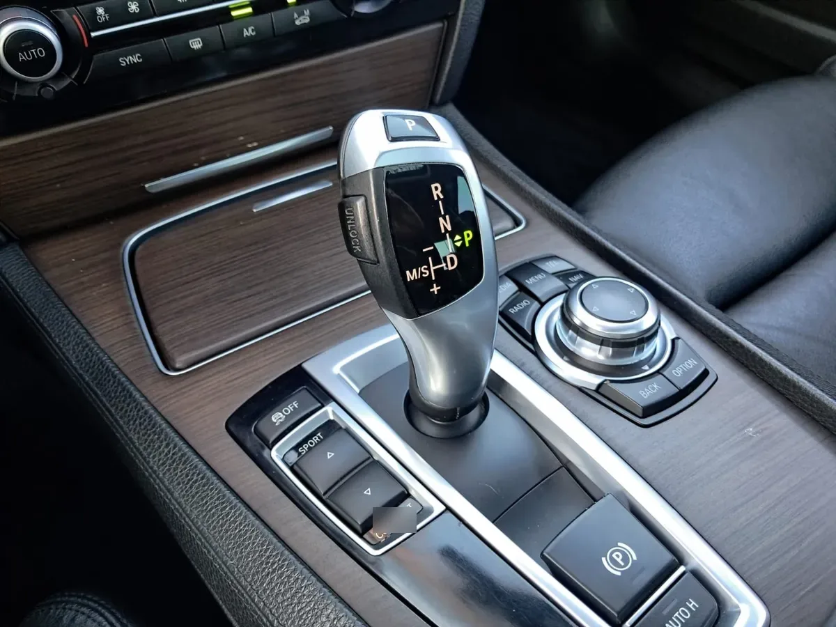 BMW 750 4.4 Li At año 2014