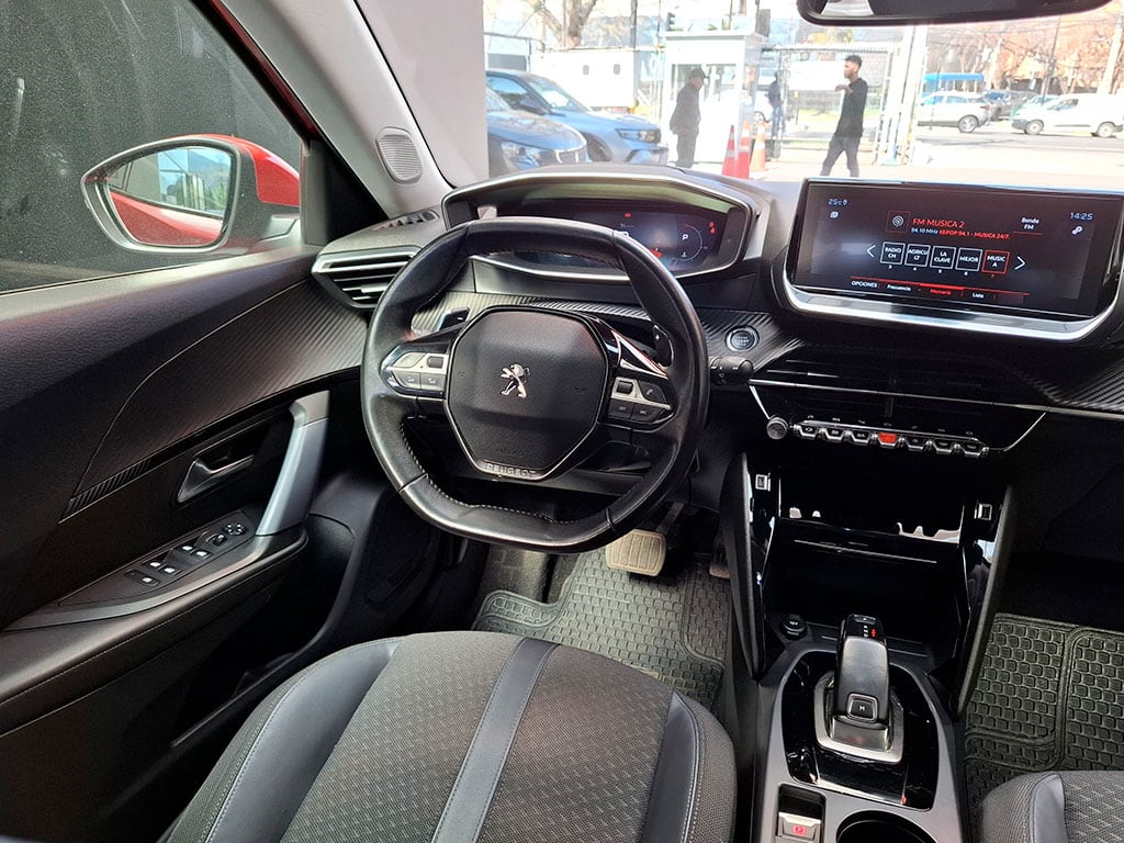 Peugeot 2008 1.5 Allure Bluehdi año 2021