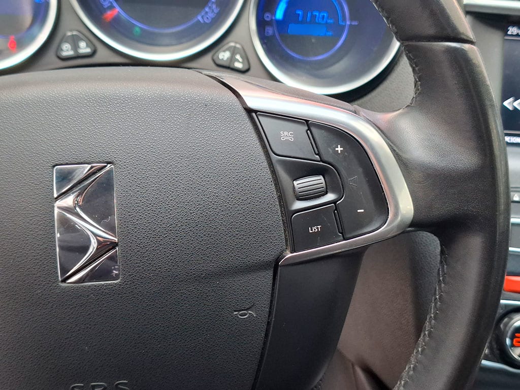 DS Automobiles 4 1.6 Crossback Bluehdi Diesel So Chic año 2019