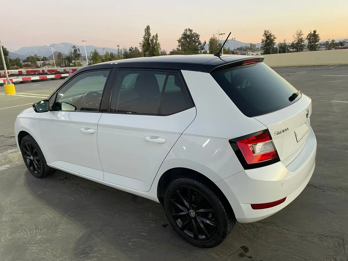 SKODA FABIA 1.0 Tsi Ambiente Mt año 2021