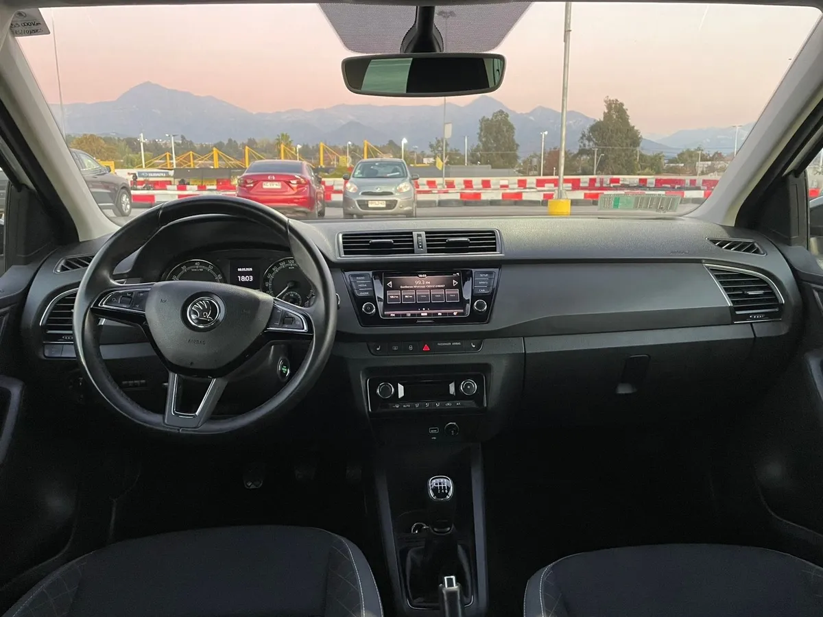SKODA FABIA 1.0 Tsi Ambiente Mt año 2021