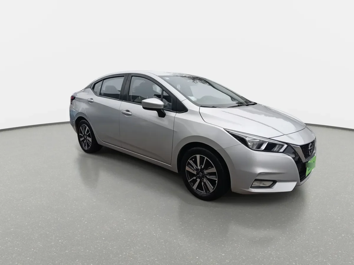 Nissan Versa 1.6 Advance 4x2 Mt 4p año 2023