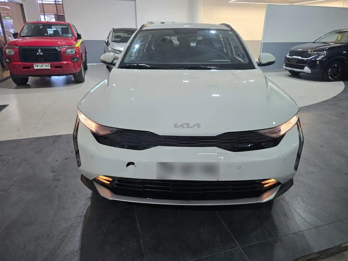 Kia K3 Cross 1.4 Ex 4x2 Mt 5p año 2024