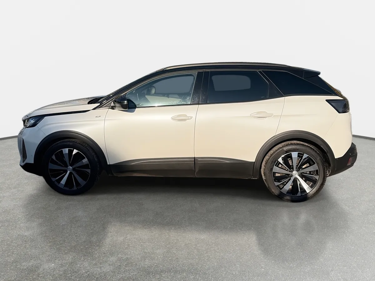 Peugeot 3008 1.5 Gt Black Pack Bluehdi 130 4x2 Eat8 5p año 2024