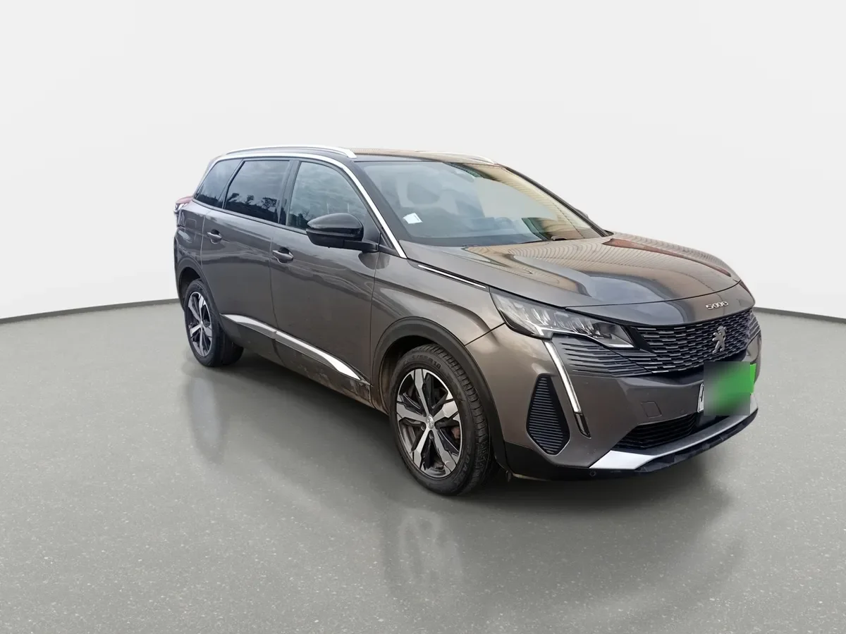Peugeot 5008 1.5 Allure Pack Bluehdi 4x2 130 Eat8 5p año 2022