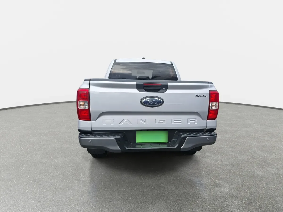 Ford Ranger 2.0 Xls Diesel 4x2 Dob. Cab. Mt 4p año 2024