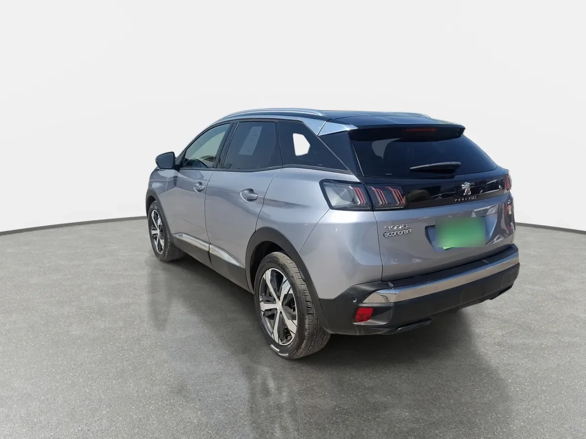 Peugeot 3008 1.5 Allure Pack Bluehdi 130 4x2 Eat8 5p año 2024