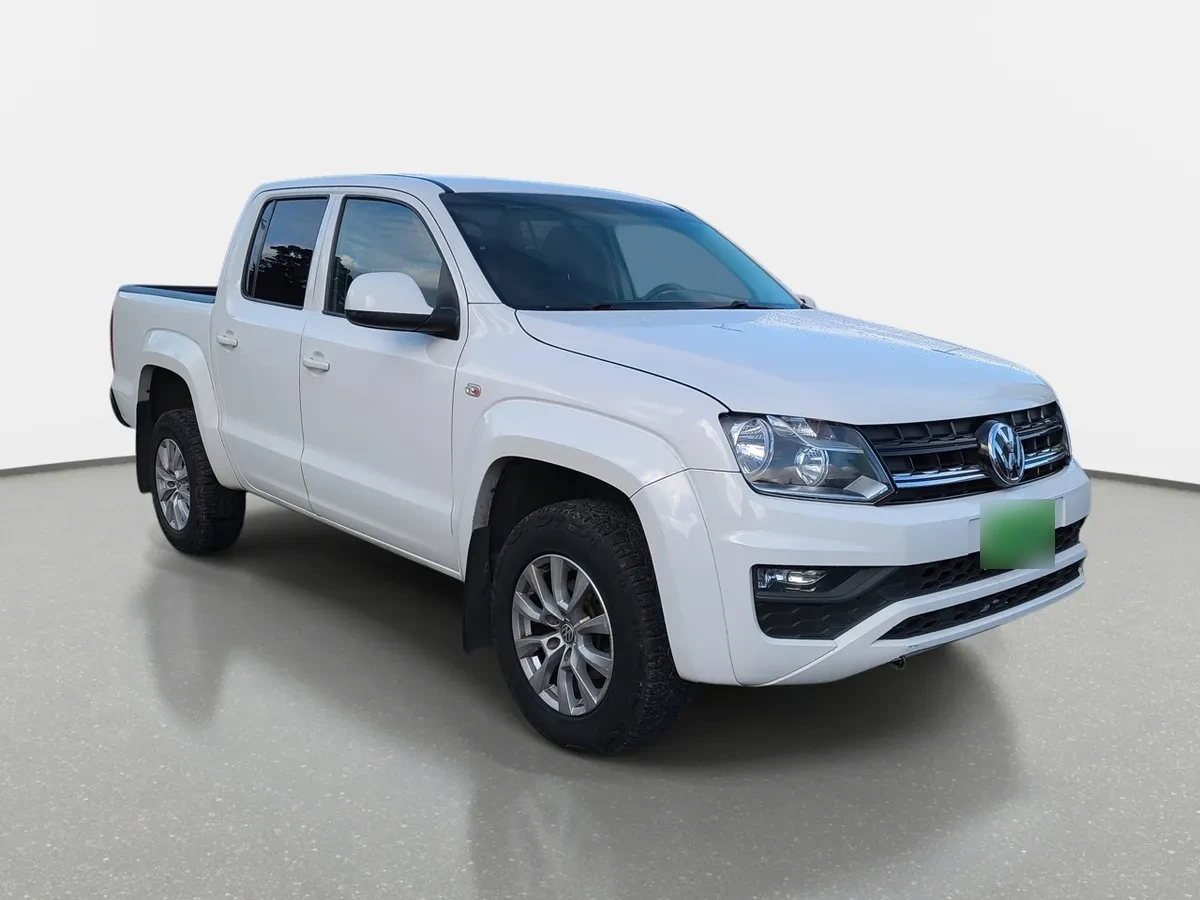 Volkswagen Amarok 2.0 Trendline Diesel 4motion 4x4 Dob. Cab. Mt 4p año 2023