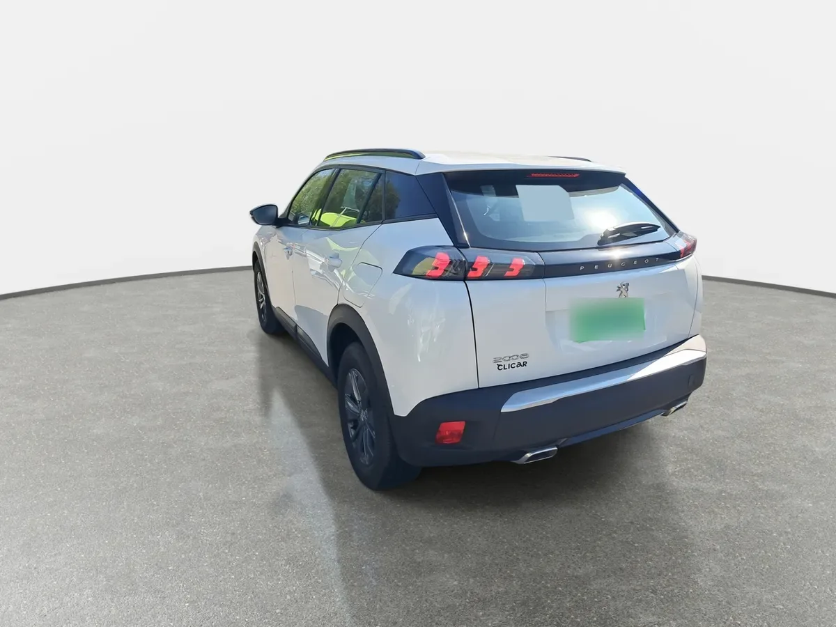 Peugeot 2008 1.2 Active Puretech 130 4x2 Mt 5p año 2022