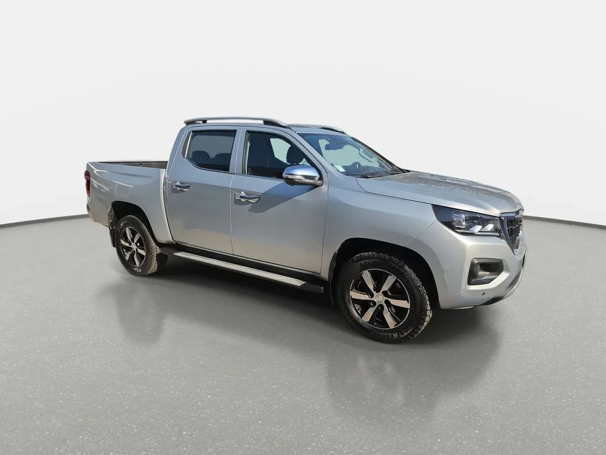 Peugeot Landtrek 2.2 Action4 Bluehdi Diesel 4x4 180hp At 4p año 2024