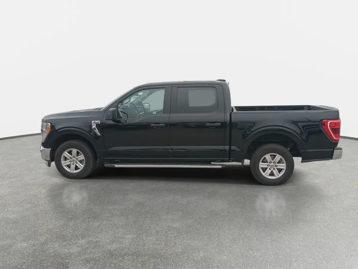 Ford F-150 3.3 Xlt Cc Dob. Cab. 4x2 At 4p año 2023