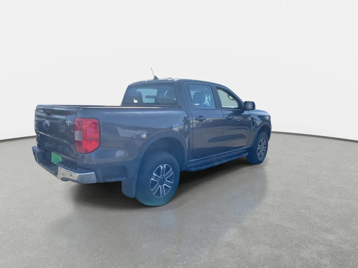 Ford Ranger 2.0 Xlt Diesel 4x2 Dob. Cab. At 4p año 2025