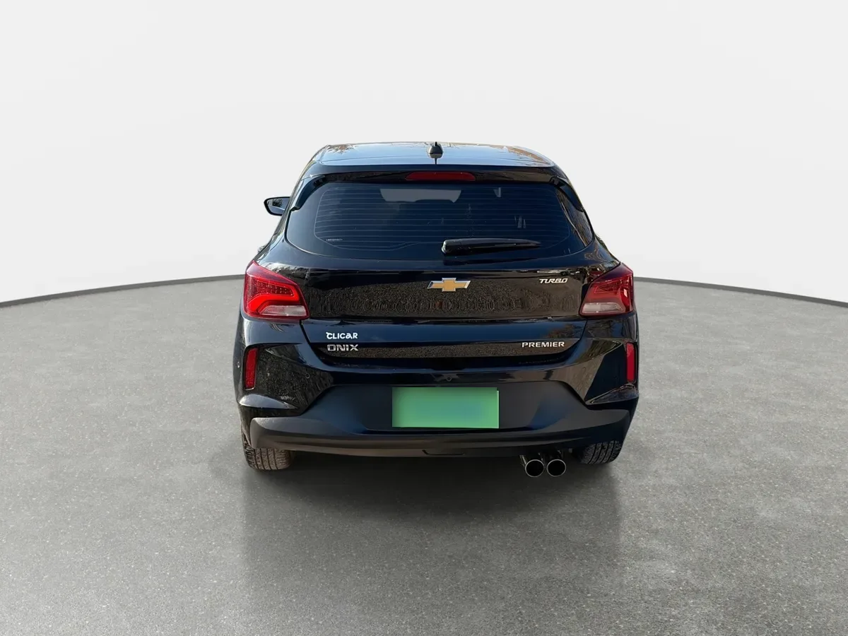 Chevrolet Onix 1.0t Premier R 4x2 Sdn At 4p año 2024