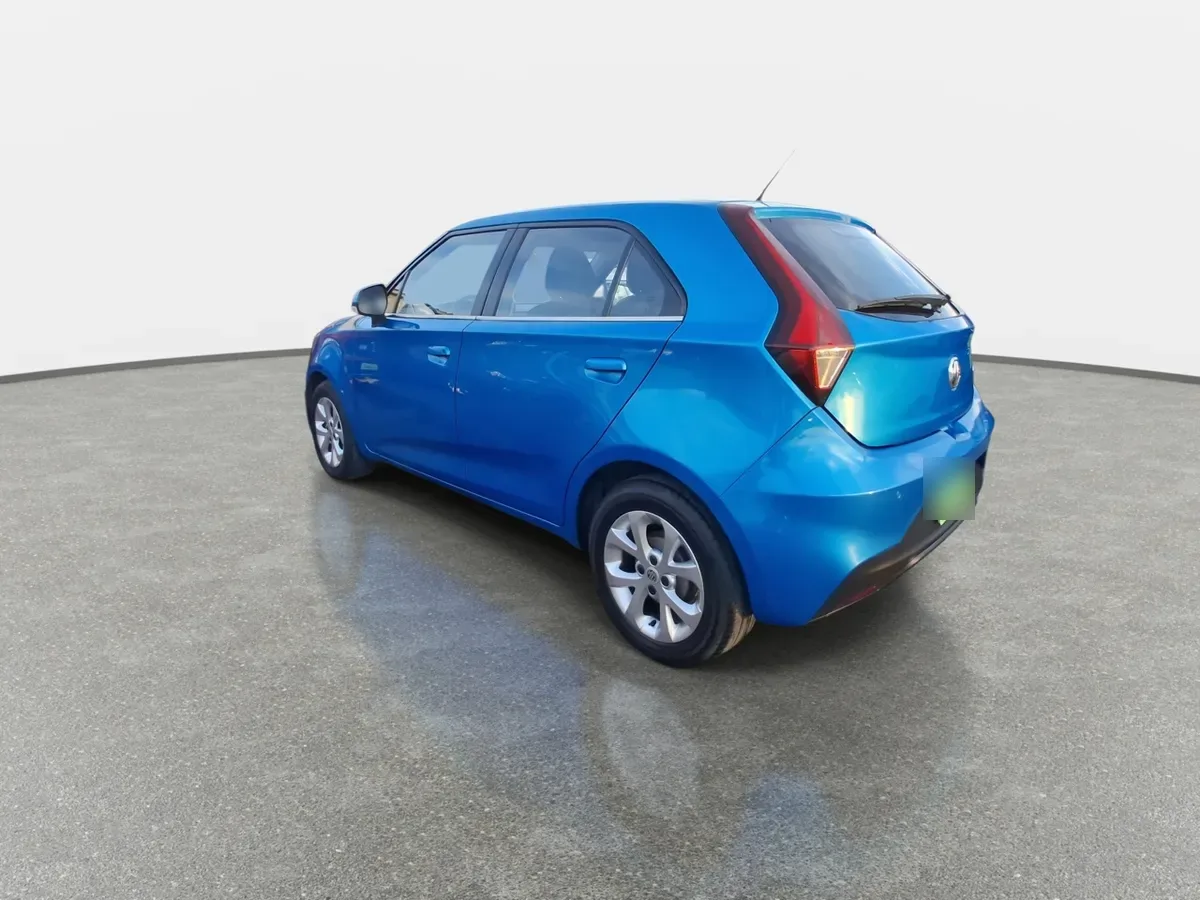 MG Mg 3 1.5 Std 4x2 Hb Mt 5p año 2023