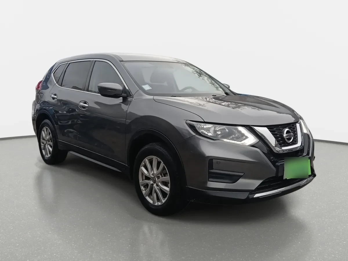 Nissan X-Trail 2.5 Sense 4x2 3row Cvt At 5p año 2023
