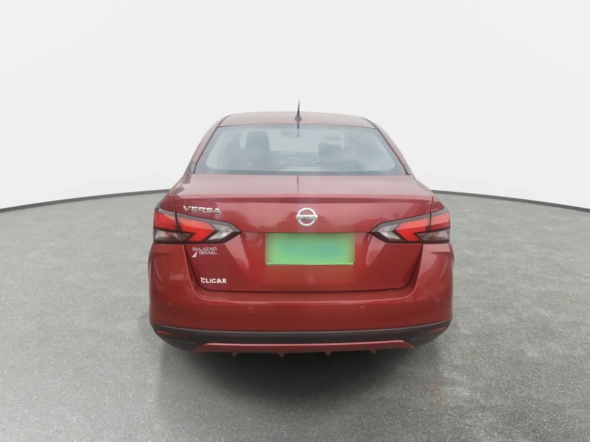 Nissan Versa 1.6 Advance 4x2 Mt 4p año 2023