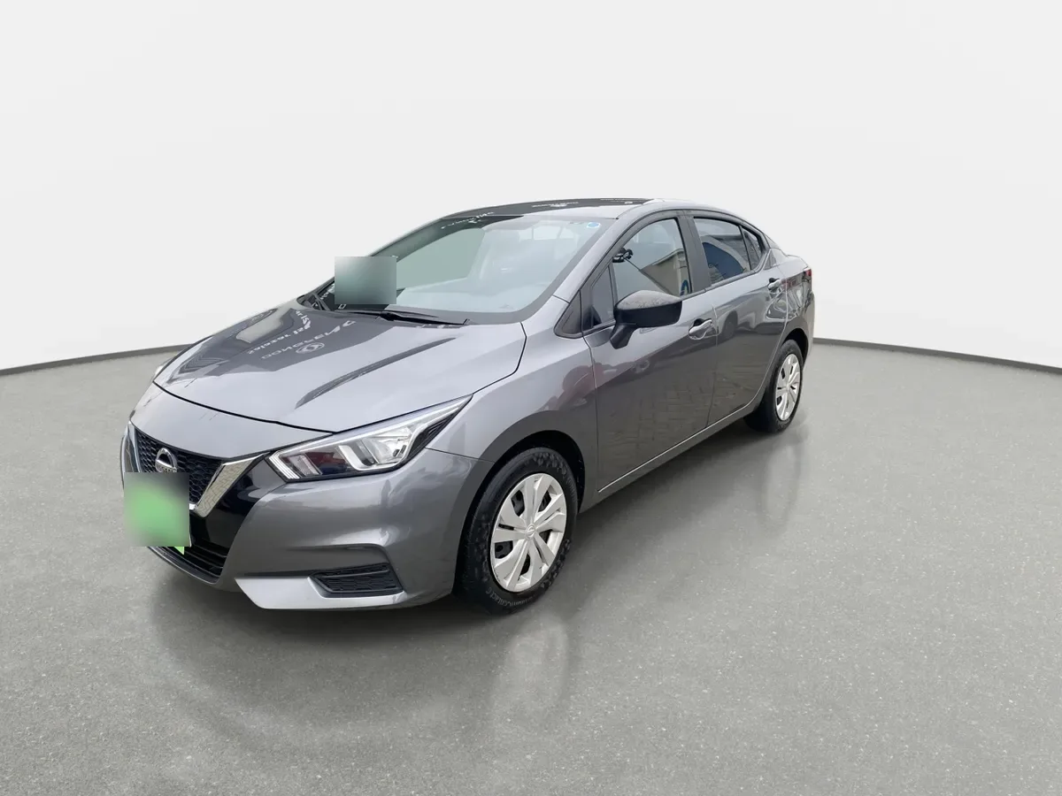 Nissan Versa 1.6 Sense 4x2 Mt 4p año 2023