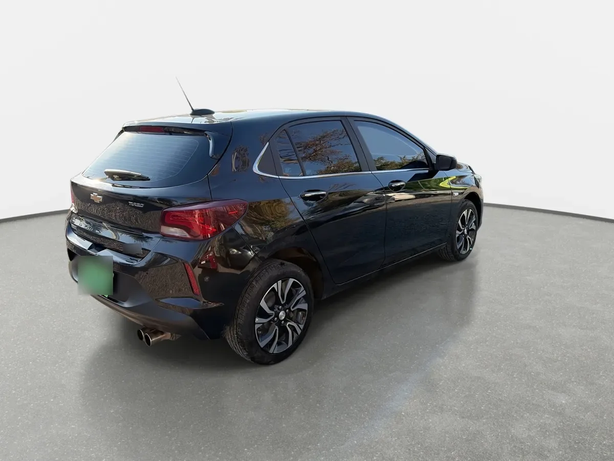 Chevrolet Onix 1.0t Premier R 4x2 Sdn At 4p año 2024