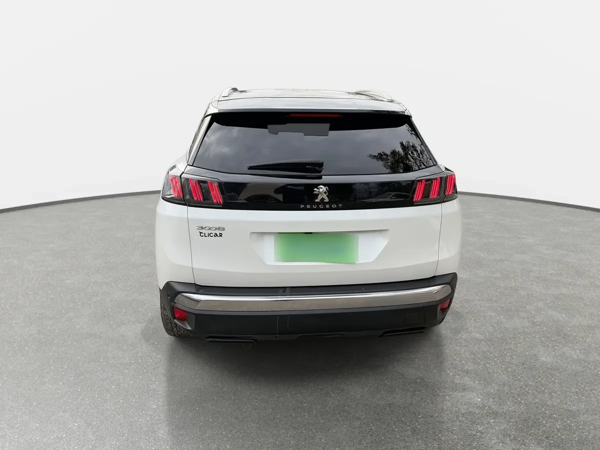 Peugeot 3008 1.5 Allure Pack Bluehdi 130 4x2 Eat8 5p año 2024