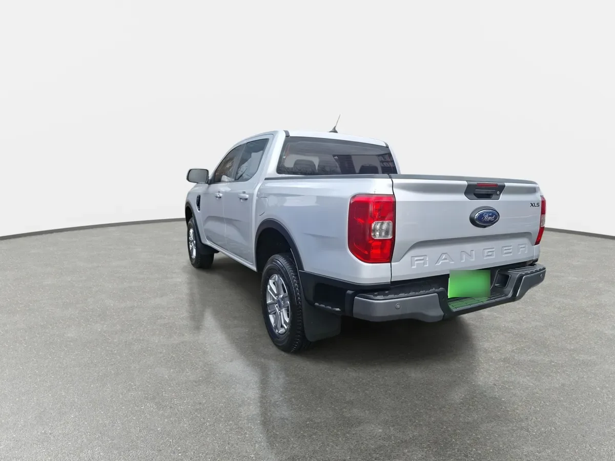 Ford Ranger 2.0 Xls Diesel 4x2 Dob. Cab. Mt 4p año 2024