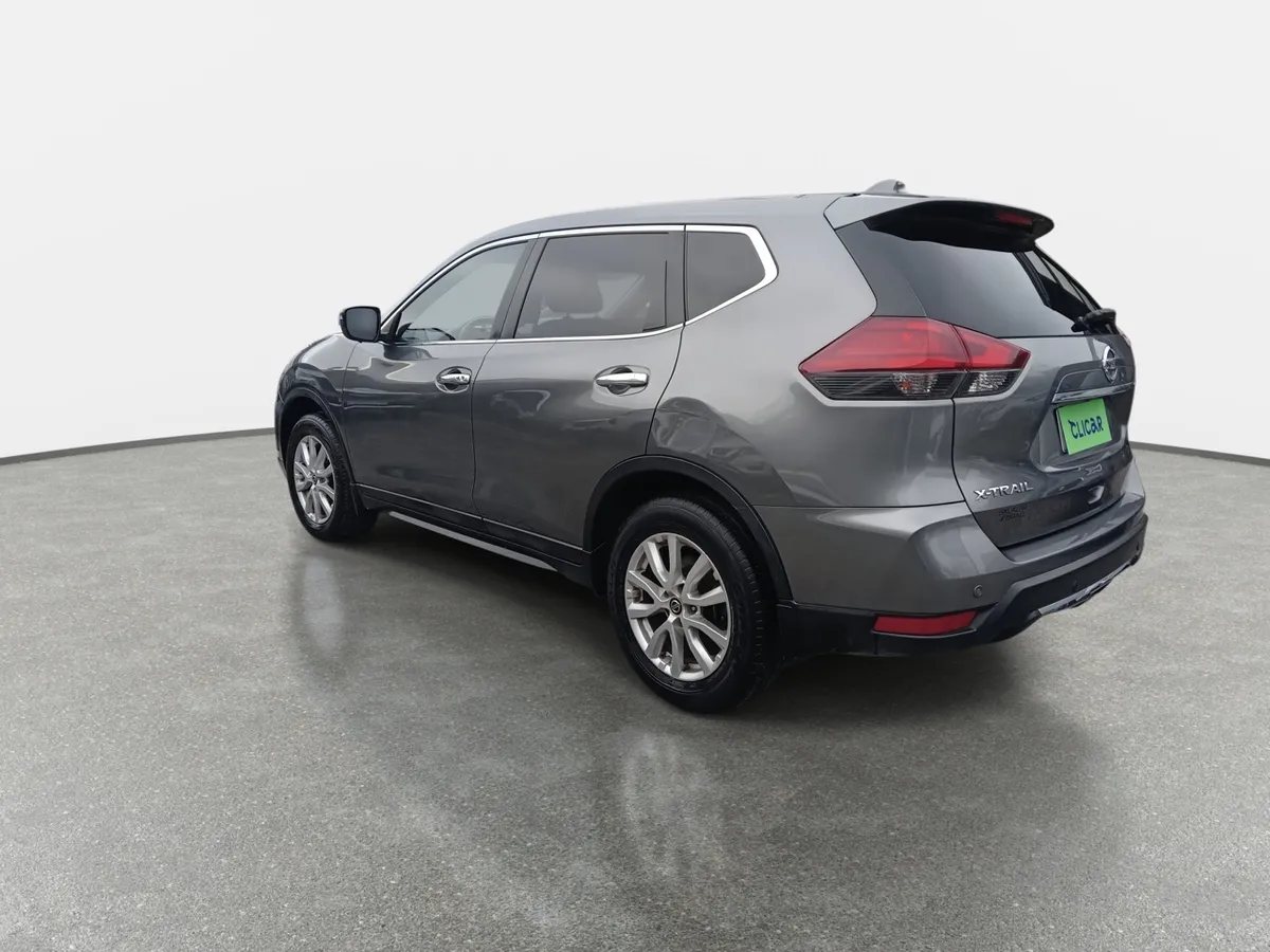 Nissan X-Trail 2.5 Sense 4x2 3row Cvt At 5p año 2023