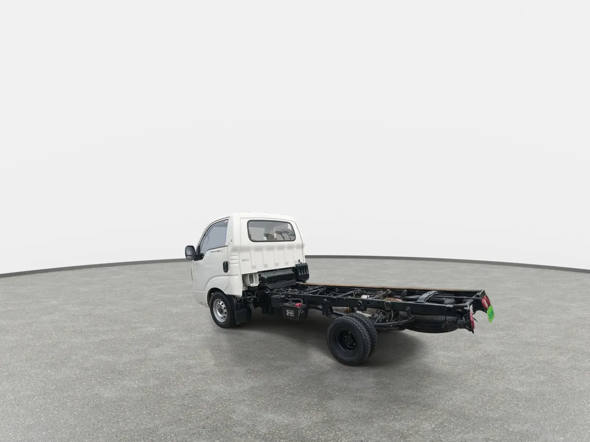 Kia Frontier 2.5 Lx Diesel 4x2 Chasis Av 6mt 2p año 2024