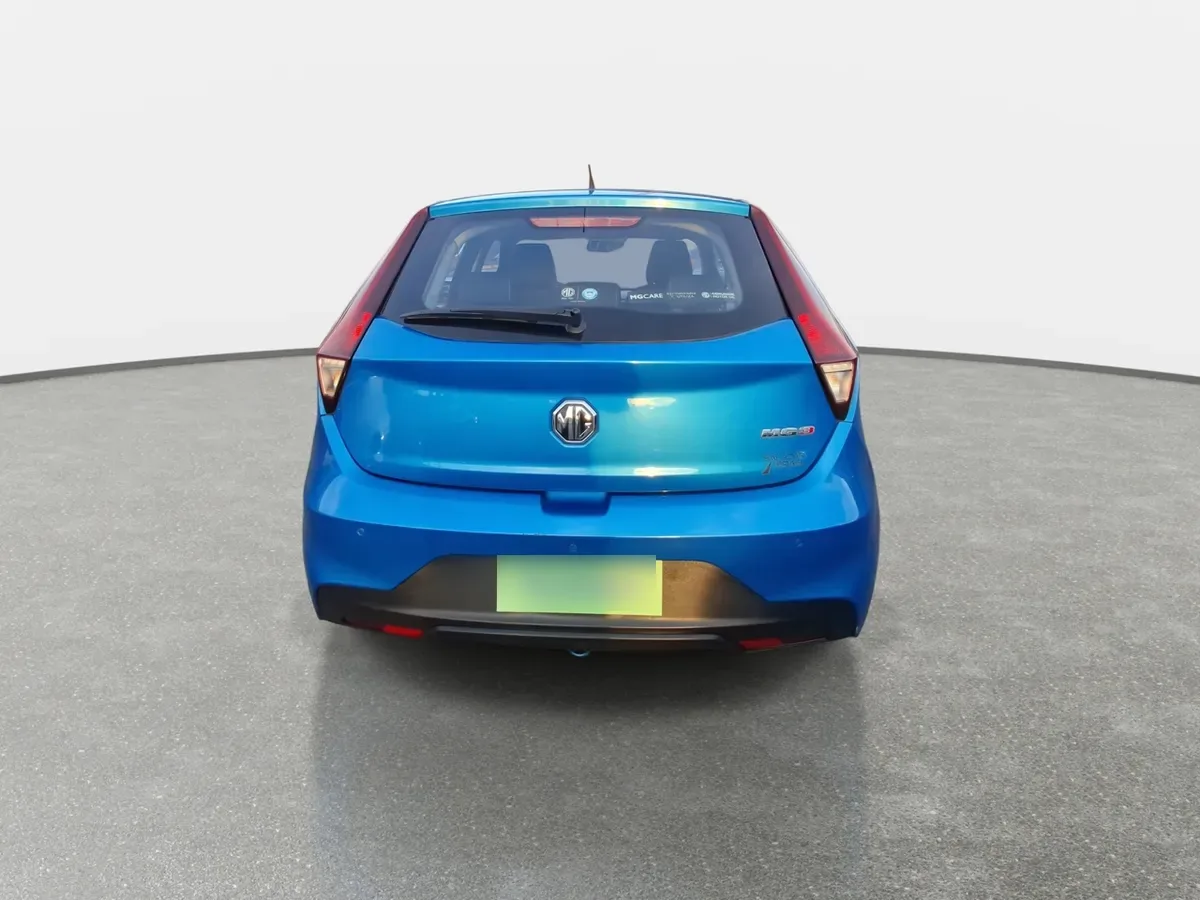 MG Mg 3 1.5 Std 4x2 Hb Mt 5p año 2023