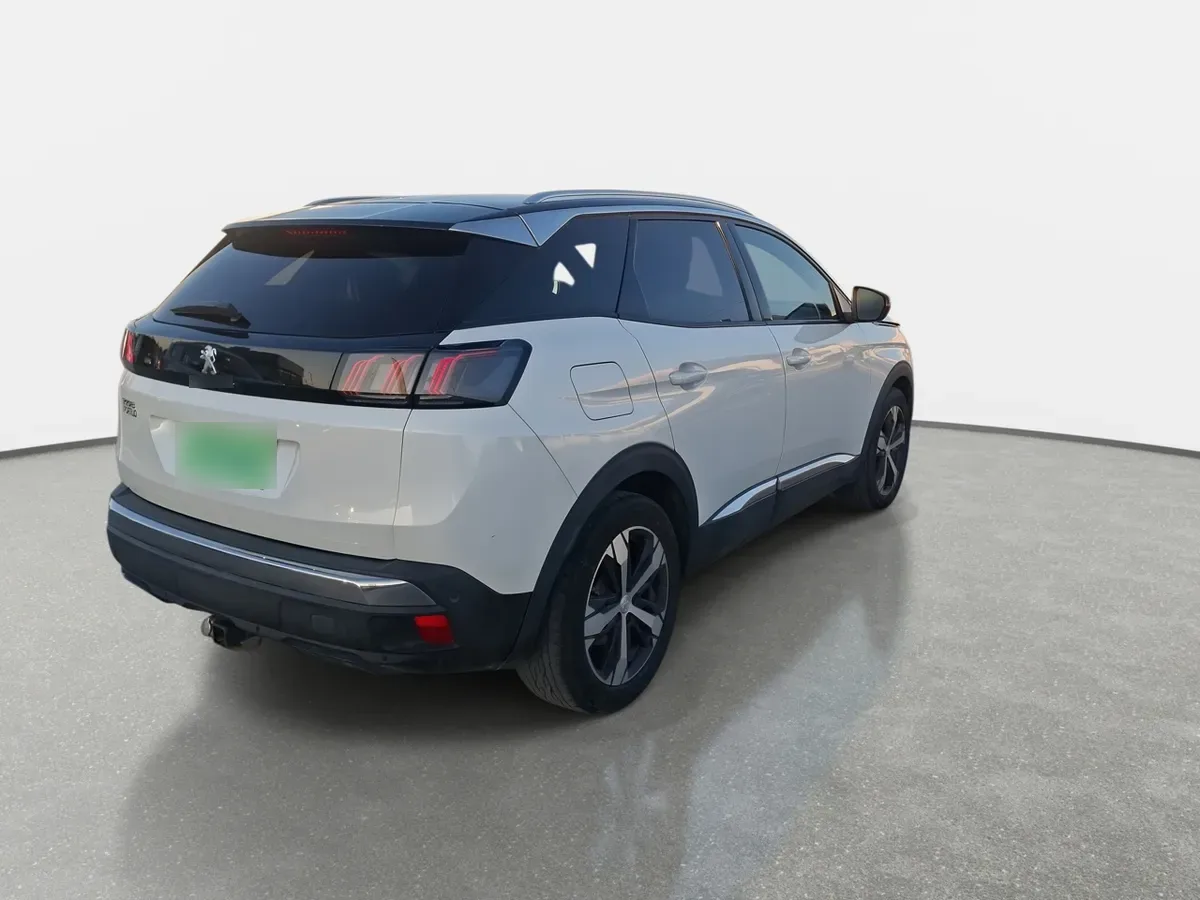 Peugeot 3008 1.5 Allure Pack Bluehdi 130 4x2 Eat8 5p año 2024