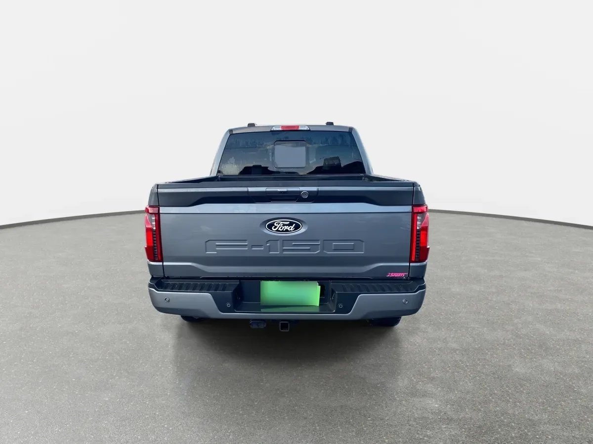 Ford F-150 5.0 Xlt Cc Dob. Cab. 4x4 At 4p año 2025