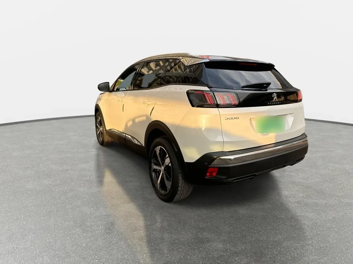 Peugeot 3008 1.5 Allure Pack Bluehdi 130 4x2 Eat8 5p año 2024
