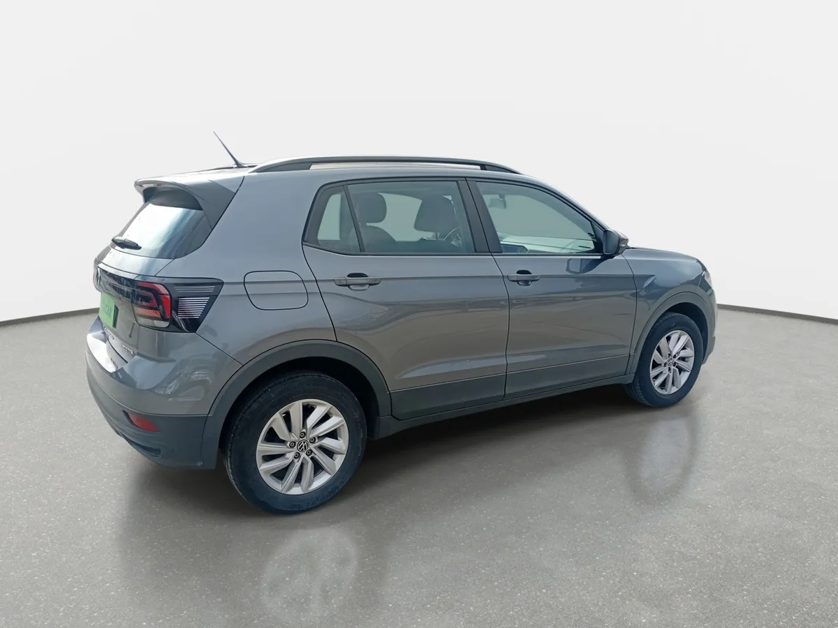 Volkswagen T-Cross 1.0 Tsi Trendline 4x2 5mt 5p año 2024
