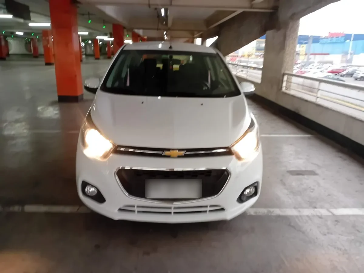 Chevrolet Spark Gt 1.2 Lt 4x2 Ac Mt 5p año 2021