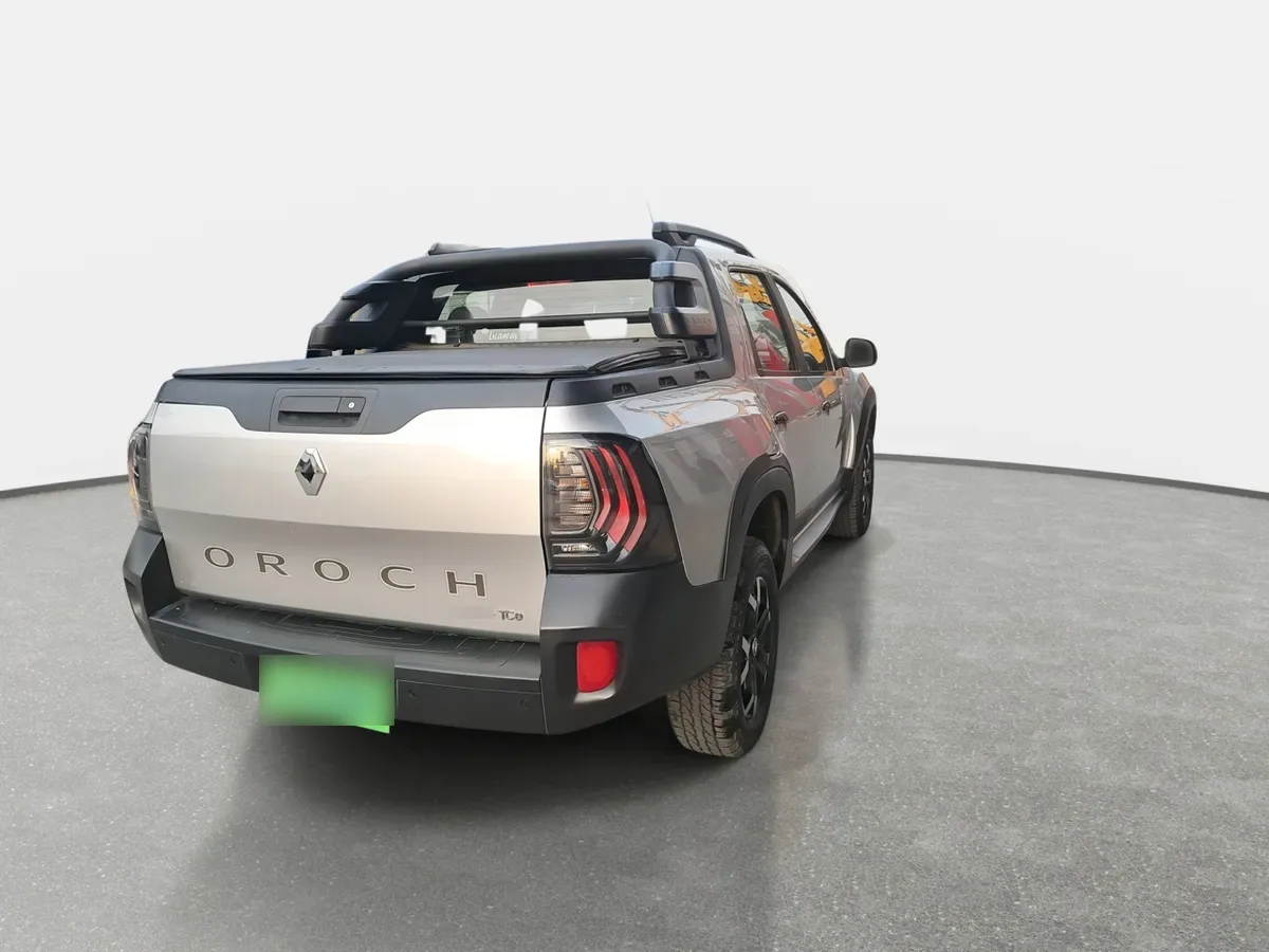 Renault Oroch 1.3 Intens Outsider Dob. Cab. 4x2 At 4p año 2023