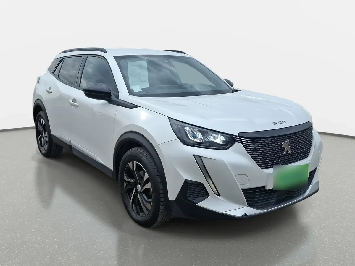 Peugeot 2008 1.2 Allure Puretech 130 4x2 Mt 5p año 2023