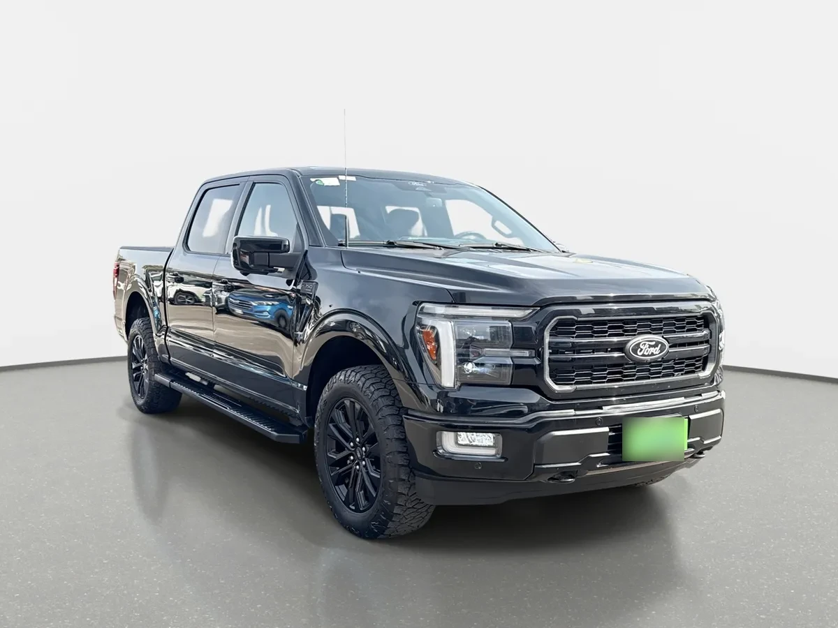 Ford F-150 5.0 Lariat Black Cc 4x4 Dob. Cab. At 4p año 2025