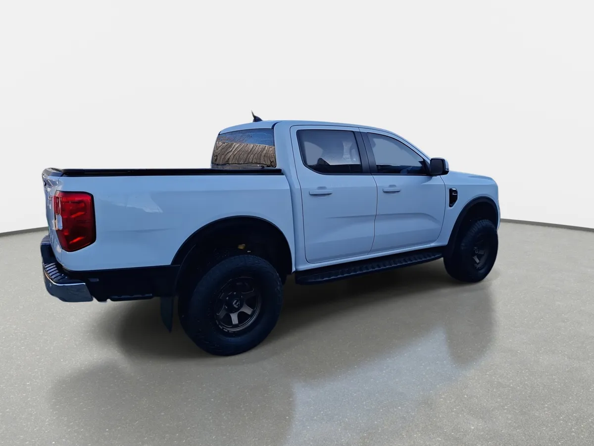 Ford Ranger 2.0 Xlt Diesel 4x2 Dob. Cab. At 4p año 2024
