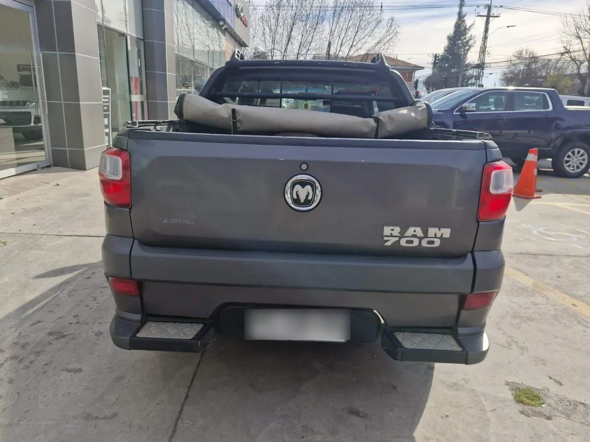 Ram 700 1.4 Slt 4x2 Dob. Cab. Mt 4p año 2020